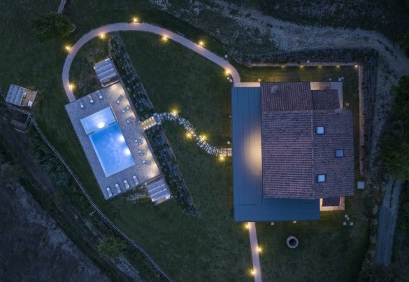 The garden of the property extends over approximately 4,000 square meters – Agriresort Bacaringhe