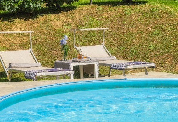 La vasca è rivestita in PVC – Ai due Cuori