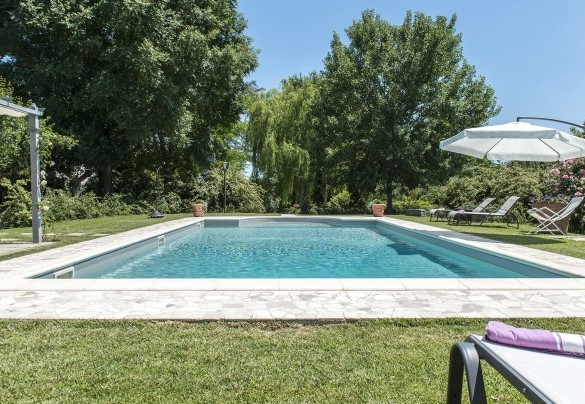 The pool for the exclusive use of the guests - Albachiara 