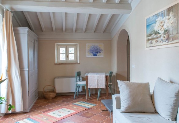 Living room with sitting area on the ground floor - Albachiara