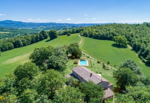 Farmhouse for rent with exclusive swimming pool in San Casciano dei Bagni - Amantino