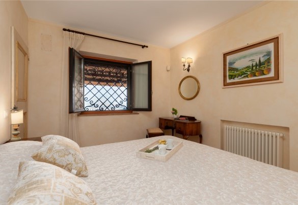 The double bedroom n.5 on the first floor - Antiche Pietre