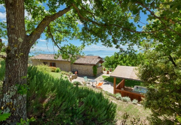 The house with outdoor hydro-massage tub - Antiche Pietre