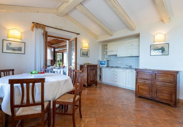 The kitchen on the first floor - Antiche Pietre