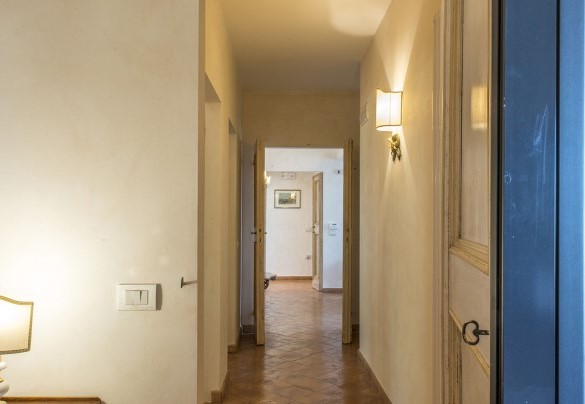 Il corridoio al primo piano che conduce alla zona notte - Antiche Pietre    