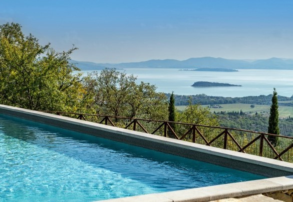 Il panorama verso il Lago Trasimeno - Antiche Pietre