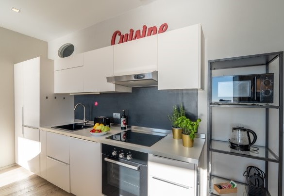 The wall-mounted kitchen – Aurora