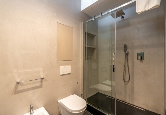 The walk-in shower – Aurora
