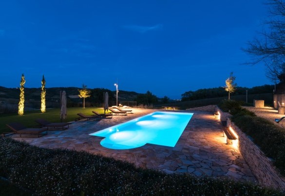 Soft and romantic lights around the pool area - Borgo da Monte 