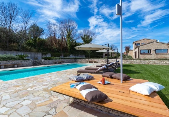 Spacious solarium area on the lower level of the house - Borgo da Monte 