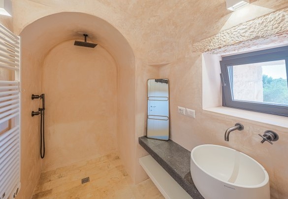 Il bagno ensuite con doccia n.3, nel “trullo Saraceno” - Borgo dell’Agrumeto