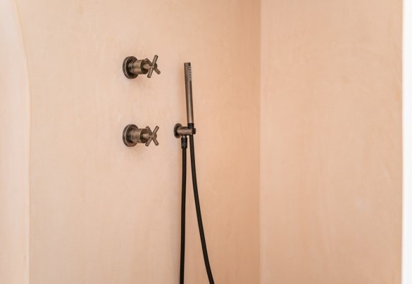 Il bagno ensuite con doccia n.3, nel “trullo Saraceno” - Borgo dell’Agrumeto