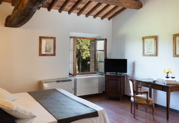 Camera matrimoniale con letto divisibile n.15 al piano terra dell’annesso (TRAVE) – Borgo Gallinaio