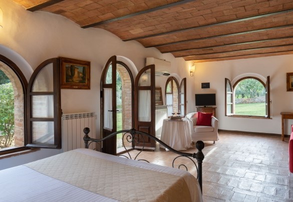 Double bedroom n.3 on the ground floor of the main house – Borgo Gallinaio