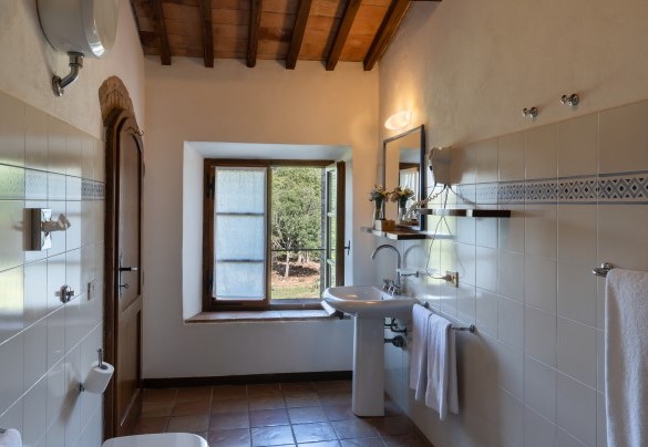 Bagno con doccia e vasca n.16, en suite alla camera n.16 – Borgo Gallinaio