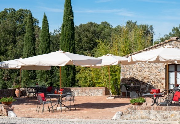 The large loggia a short distance from the courtyard where you can sit and admire the panoramic views – Borgo Gallinaio