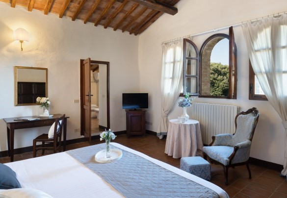 Double bedroom with divisible bed n.7 on the first floor of the main house – Borgo Gallinaio