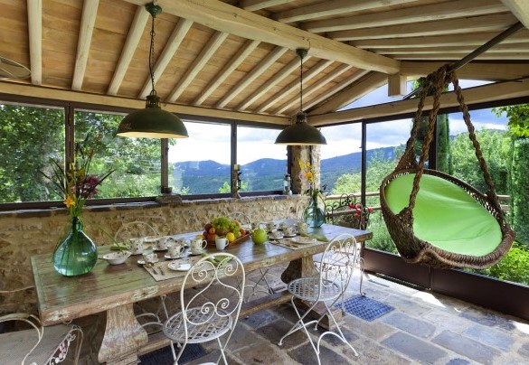 For alfresco dining, guests can choose between a panoramic veranda connected to the house – Borgo Paradiso