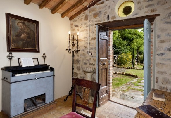 The chapel (which can be visit on request) – Borgo Paradiso