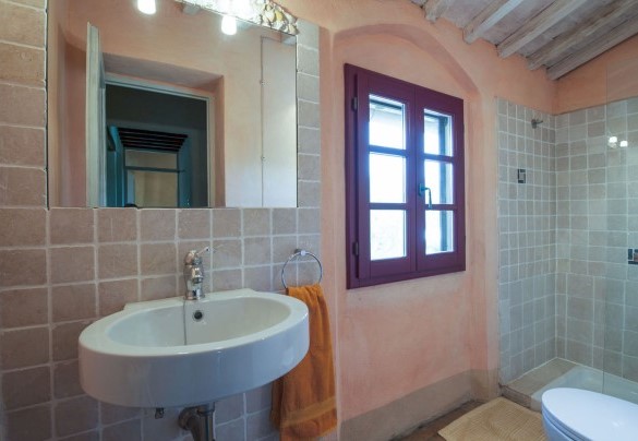 Bagno con doccia – Buca delle fate