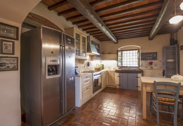 La spaziosa cucina – Buca delle fate