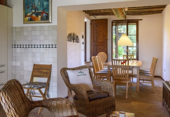Soggiorno con cucina open space in unità 2 – Ca Lucciola