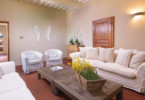 The living room with external direct access on the ground floor – Ca Maggiore