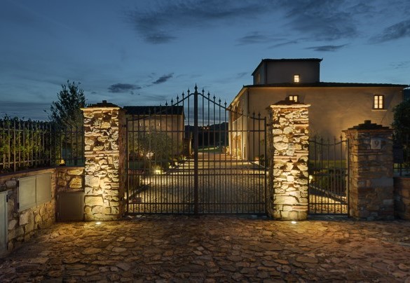 The enlighten front gate – Ca Maggiore