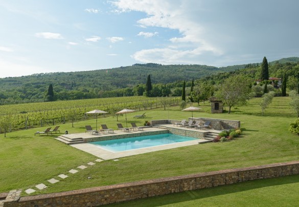The property has a wonderful view over the surrounding hilly countryside and vineyards – Ca Maggiore