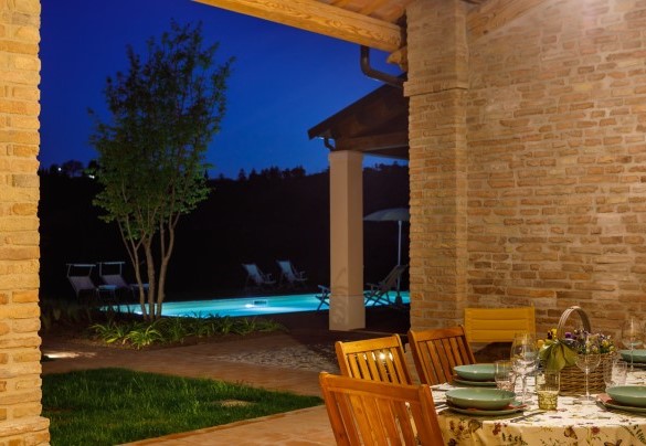 Large pergola with dining table – Ca’ Pellicciano