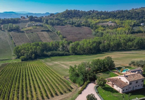 Aereal view of the villa - Ca' Pellicciano