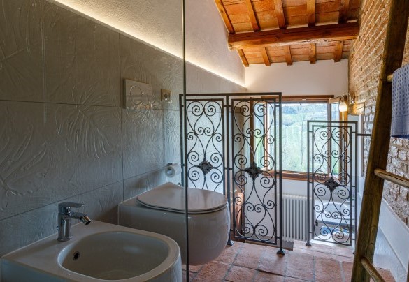 En-suite bathroom on the first floor – Ca’ Pellicciano