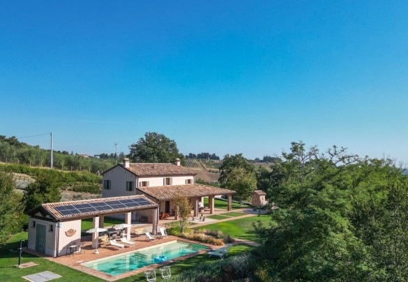 Panoramic view of the villa – Ca’ Pellicciano