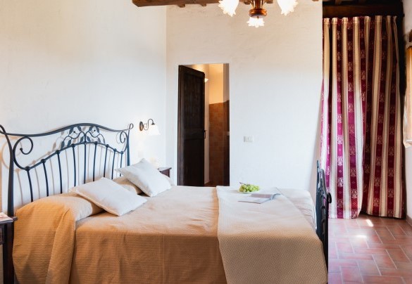 Apartment below triple room n. 1 with en suite bathroom with shower - Ca Quattrocchi
