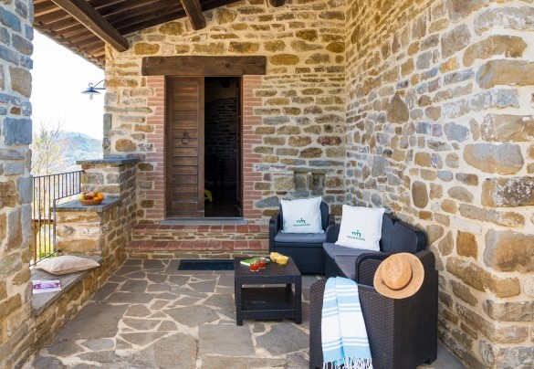 Sofas in the porch at the entrance - Ca Quattrocchi