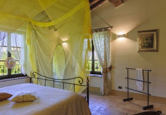 Detail of the double bedroom no. 4 - Ca Seppe