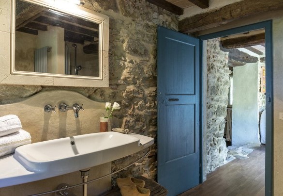 Bagno con doccia n.2, en-suite alla camera n.2  – Campodalto 