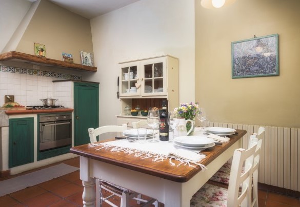La cucina al piano terra - Casa al fiume