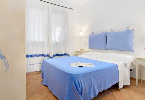 Camera matrimoniale con letto alla francese n. 1 – Casa Maestrale