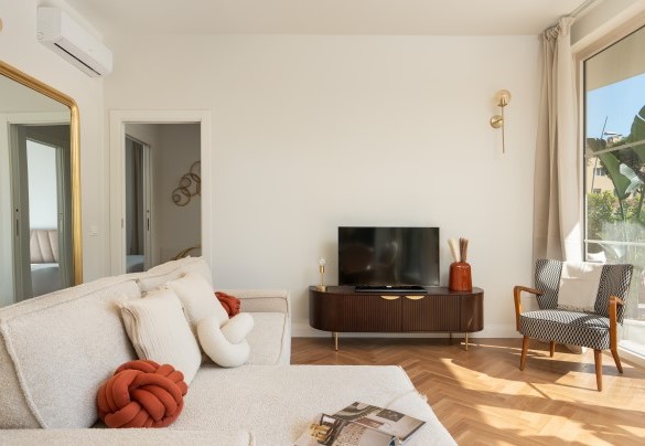 The queen-size sofa bed – Casa Amare