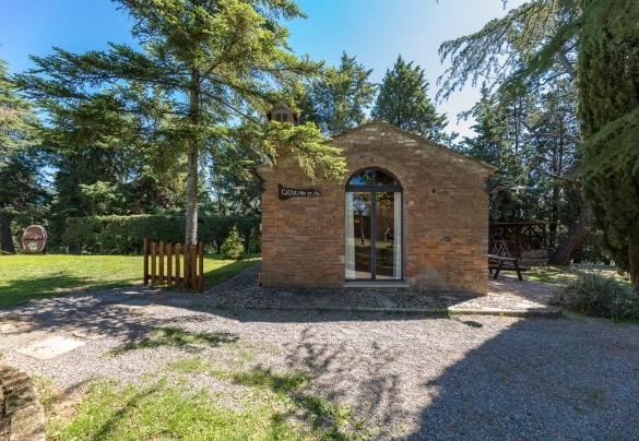 A few meters from the swimming pool is the annex - Casa Ciculino