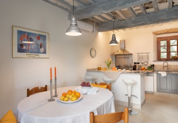 The kitchen in the unit 2 – Casa da Sogno