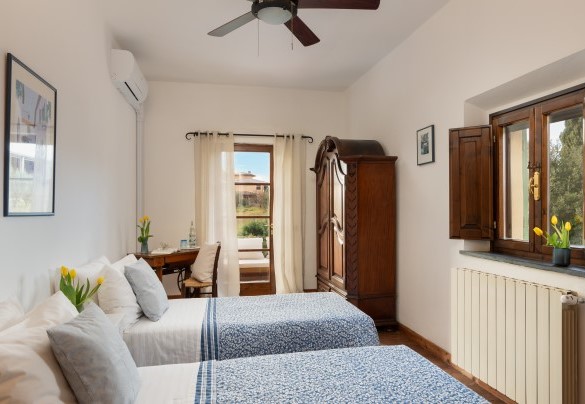 The twin bedroom no. 3 on the first floor in the unit 1 – Casa da Sogno