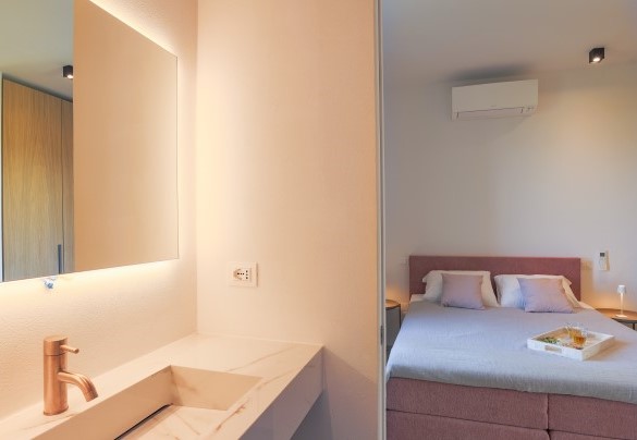 The French room with shower and basin without toilet between bedroom n.4 and bedroom n.5 - Casa dei Fiamminghi