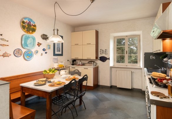 Ampia cucina al piano terra - Casa del Duca