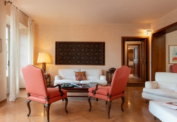 Elegante soggiorno al piano terra - Casa del Duca