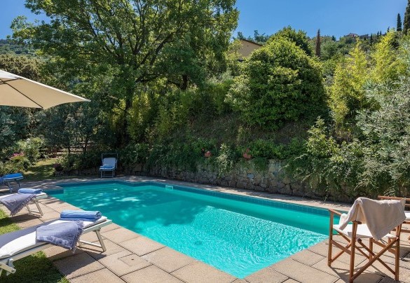  The pool measures 10 x 4 m and the depth ranges from 1 to 2.20 m - Casa del Sole