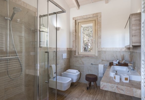Bagno n.3 con doccia al primo piano – Casa di Pali’