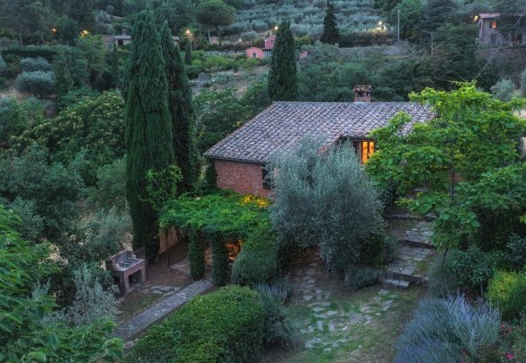 The wonderful stone house seen from above - Casa di Pan 
