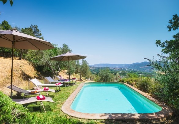 The breathtaking view from the pool towards the surrounding hills - Casa di Pan  